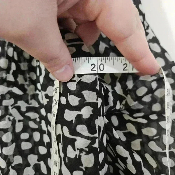 Sinequanon sheer button blouse! - Picture 6 of 7